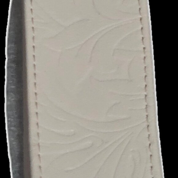 Levenger Filigree Portable File Tote - Eggshell White Office Box & Accessories - Picture 7 of 14